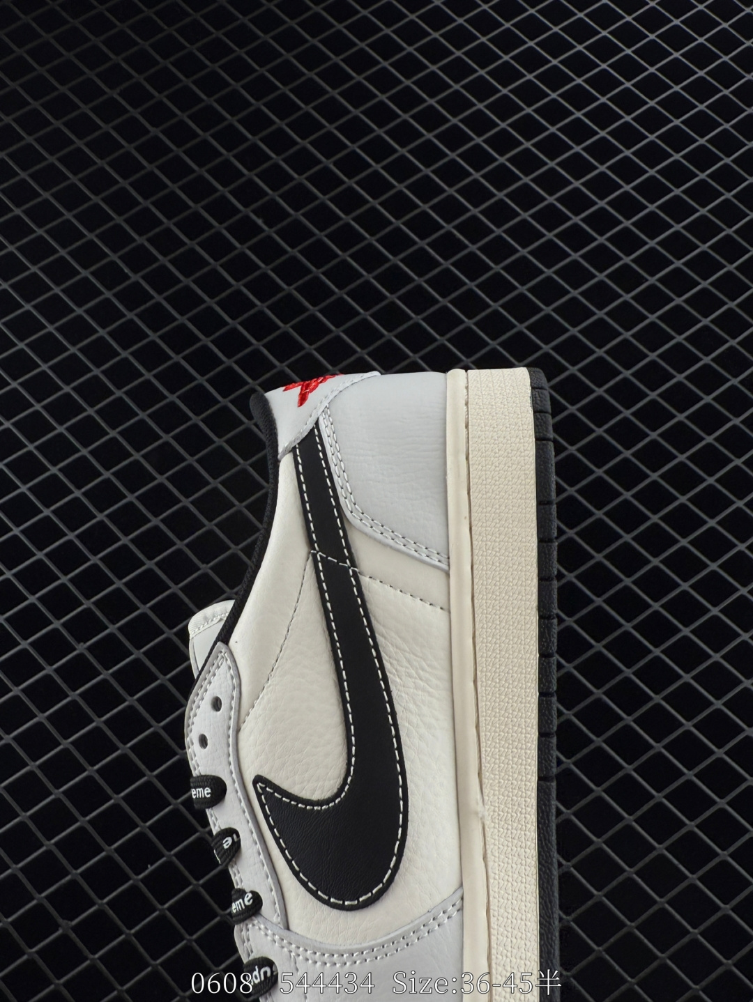 ravis Scott x Air Jordan 1 ” Reverse Mocha “